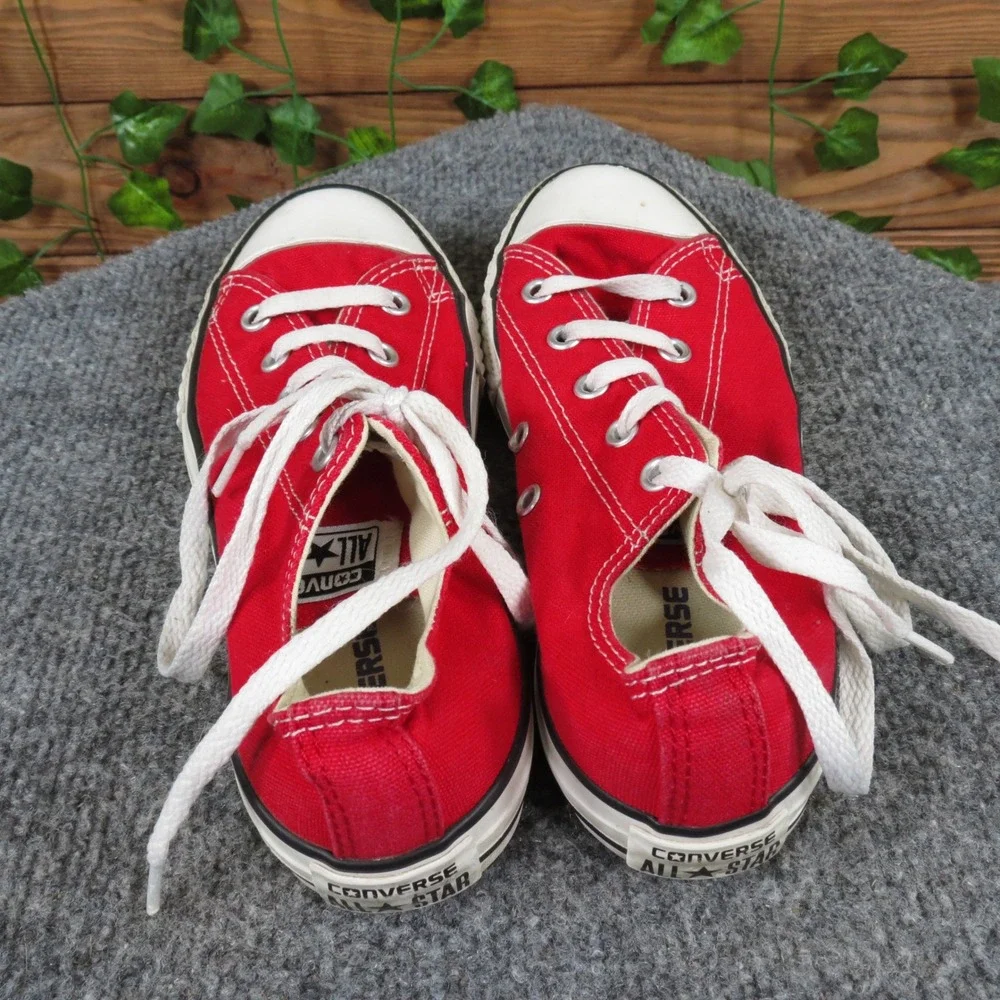 Converse Chuck Taylor All Star Boys‎ 2 Red Canvas Low Top Sneaker Classic Casual